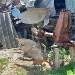 Prodajem IMT frezu, Plug 3 brazde, Plug 2 brazde