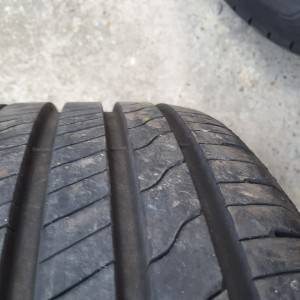 Goodyear efficientgrip preformance 2 - 225/55/17 8 mm ripna!! DOT 1623