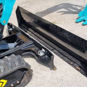 Bager 2 Tone, Kubota motor, TOP model za profesionalce, klima uređaj, puno opreme, klipna pumpa