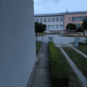 Prodajem kuću katnicu