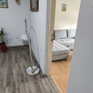 Prodajem kuću katnicu