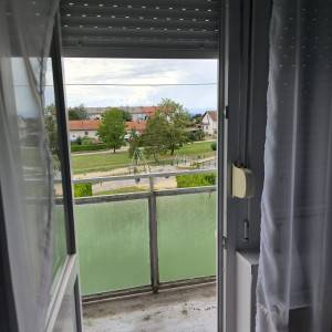 Prodajem kuću katnicu