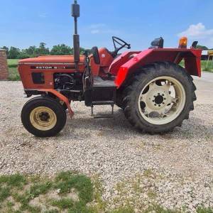 Traktor Zetor 5011