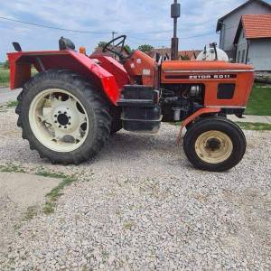 Traktor Zetor 5011