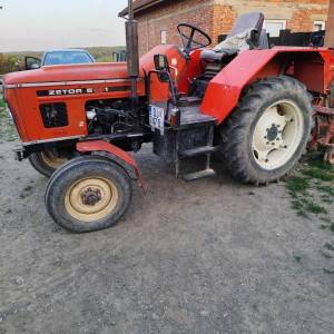 Traktor Zetor 5011