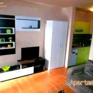 IZDAJEM APARTMANE OD 30 KVADRATA