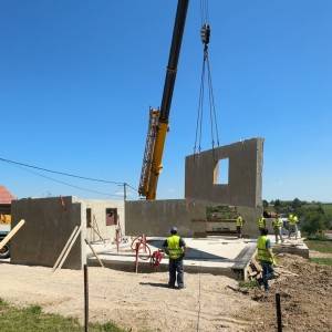 Izrada kuća i bazena po dogovoru