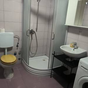 Iznajmljujem garsonijeru u Donjoj Dubravi