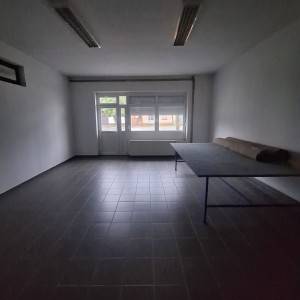 Najam poslovnog prostora 55m²