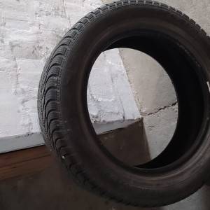 Auto gume sa felgama i bez felgi.