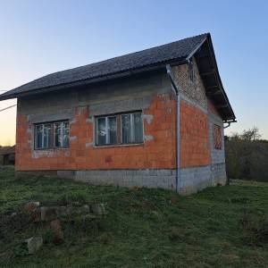 Kuća u prirodi i u blizini Mrežnice