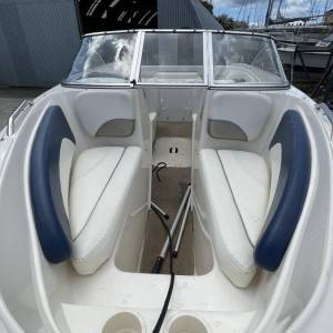 2001 Rinker 180 Bowrider Sports Boat
