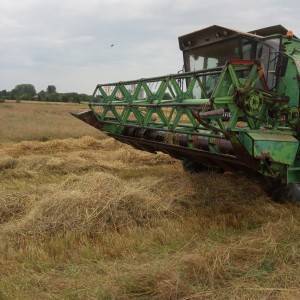 Prodaje se kombajn ĐĐ 1620 H