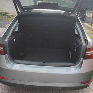 Škoda Superb 2,0 TDI u izvrsnom stanju i redovno servisirana