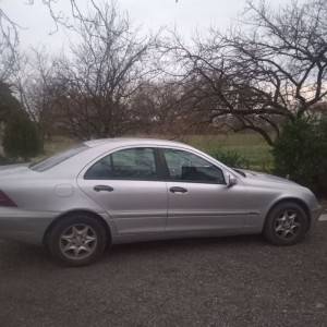 Prodajem Mercedes Benz c200 classic