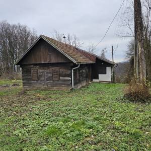 Dajem drvenu kuću