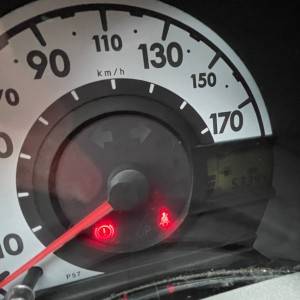 Citroen C1 1.0-68 malo valjano