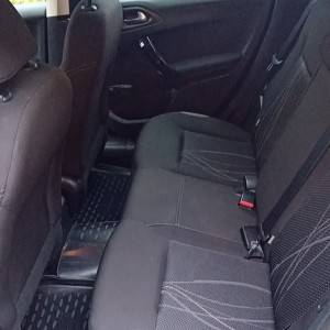 Prodajem peugeot208