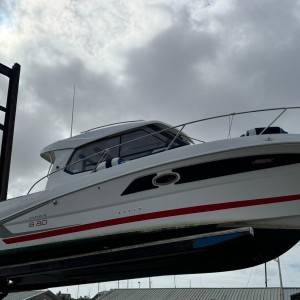 Beneteau Antares 8