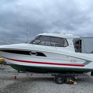 Beneteau Antares 8