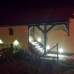 Prodaja kompletno adaptirane kuće u Mrkoplju - pogodna za bavljenje turizmom
