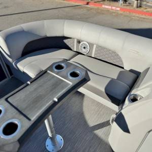Bennington 22 LSR