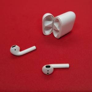 Slušalice Apple AirPods 1. generacija