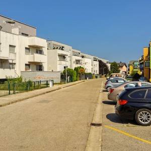 Stan za najam38m2 s parking mjestomMalešnica