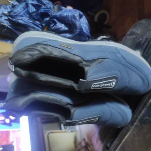 NOVE NIKAD NOŠENE LAGANE OUTDOOR SPORTSKE TENISICE br. 47 prodajem