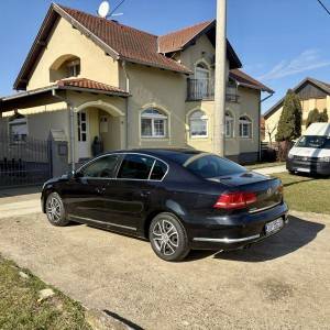 VW Passat R-line 2.0 TDI