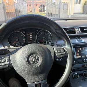 VW Passat R-line 2.0 TDI