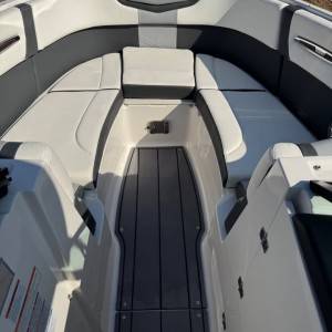 Chaparral Motorni Brod