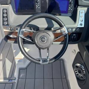 Chaparral Motorni Brod