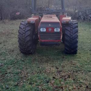 Prodajem traktor Valpadana 7070