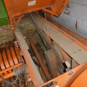 Prodajem balirku Gallignani 1600, atomizer Pro Yet, podrivač, rototiler Calderoni, bočna kosa
