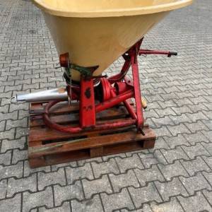 Rasipač Vicon 300 kg