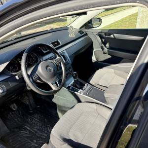 VW Passat R-line 2.0 TDI