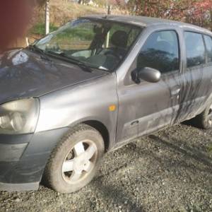Prodajem Renault Thaliu 1,5 dizel (2003)