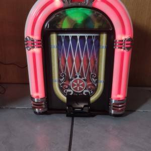 Jukebox ION Dock,Ipad dock,Aux ulaz,LED rasvjeta,napajanje,