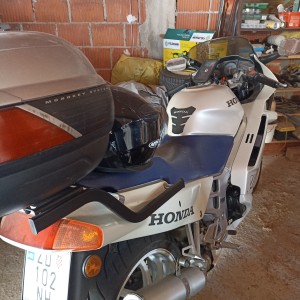 Honda VFR 750f RC36/1