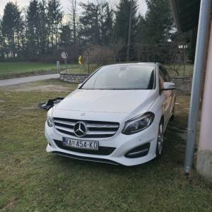 Mercedes B 220