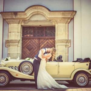 Najam oldtimera i luxuznih limuzina