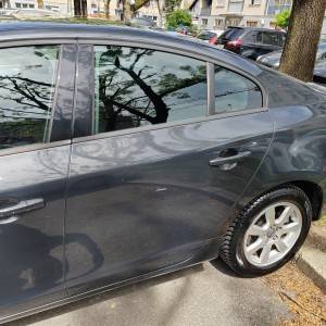 Prodajem Volvo s60 u super stanju. MOGUČA ZAMJENA