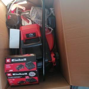 Akukosilica Einhell Nova sa punjačem i baterije 140e.
