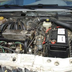 auto tehnički ispravan, motor igetriba  u super stanju sa svega 122000