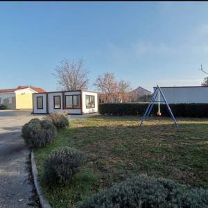 Zadar, kuća sa 1680 m2 okućnice