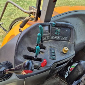 Renault Ares 610rz