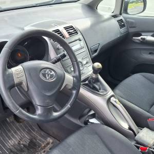 Toyota Auris, 1.4D, 2008.g., reg 5/26, 380tkm, redovito održavana, nov