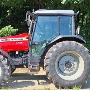 Traktor Massey Ferguson 4455