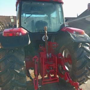 Traktor mccormick 115